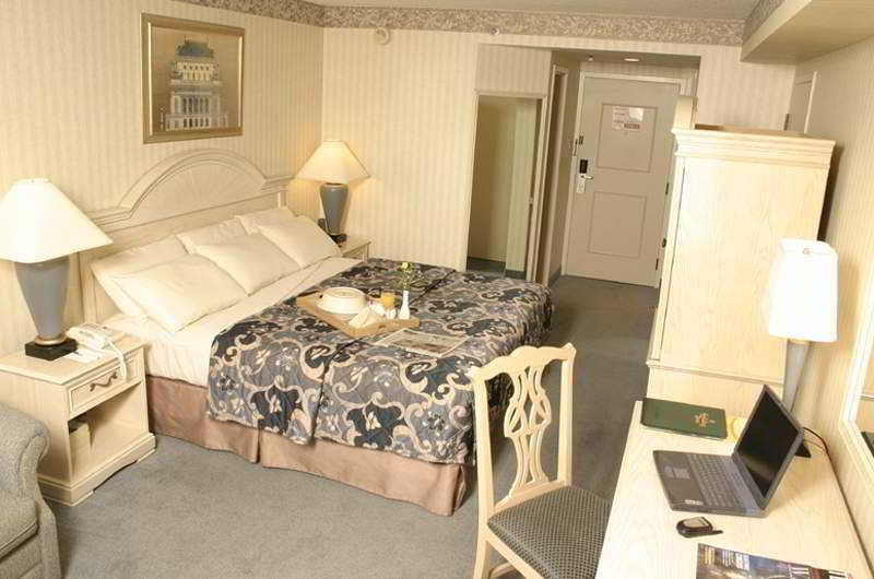 Holiday Inn Express & Suites Mississauga-Toronto Southwest, An Ihg Hotel Værelse billede